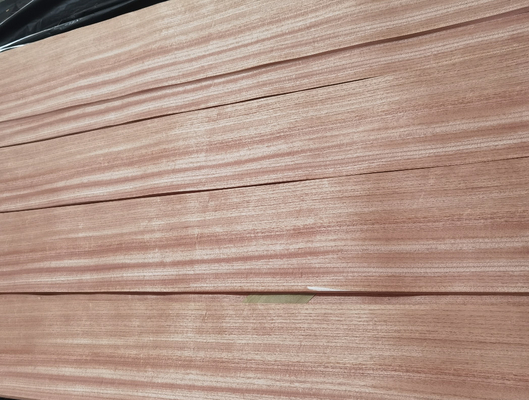 kopen Vlak gesneden en in kwartjes gesneden natuurlijke houten fineer voor interieur online manufacture
