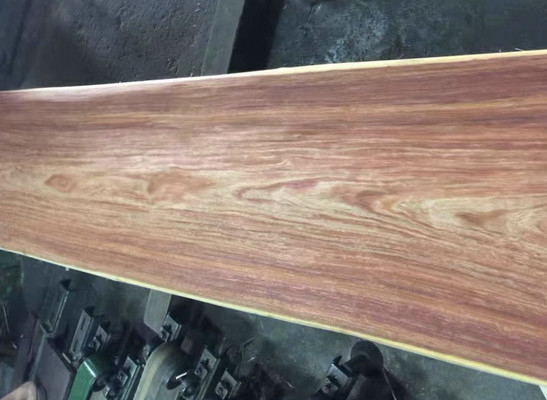 8-40 cm Breedte Birma Padauk Natuurlijke houten fineer voor meubelproductie